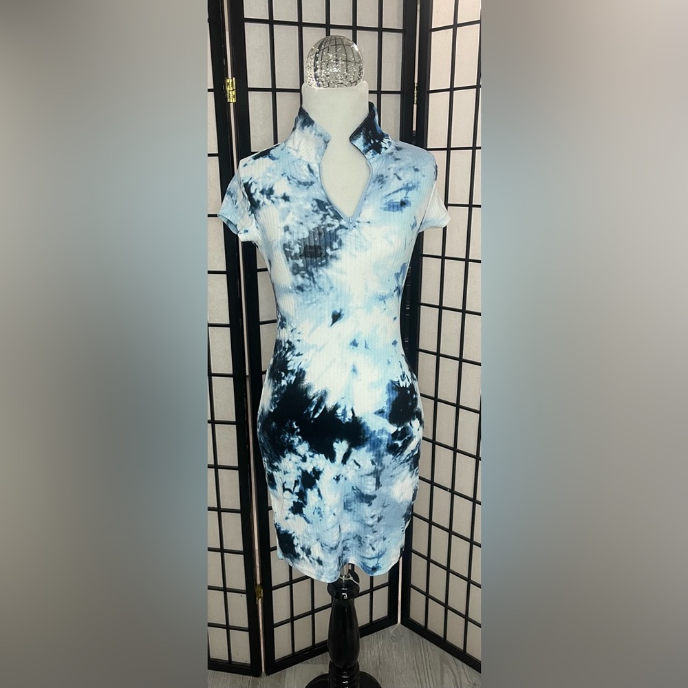 Blue tie dye jersey dress